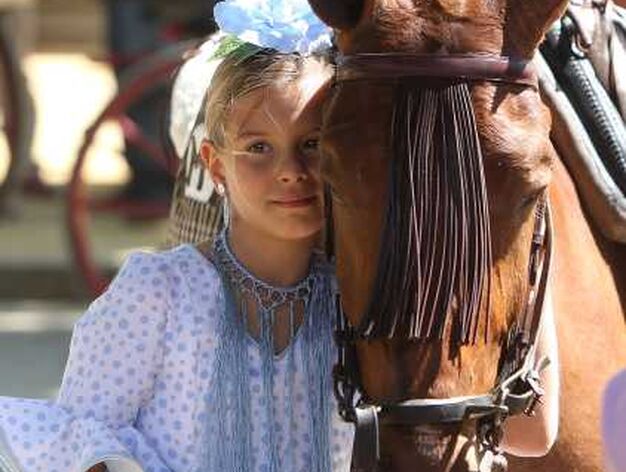 El caballo se convierte en el mejor amigo del ni&ntilde;o en la Feria.

Foto: Jos&eacute; &Aacute;ngel Garc&iacute;a