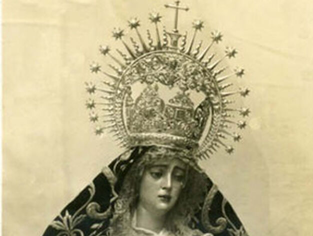 Fotograf&iacute;a de la Virgen del Valle con la corona de Palomino