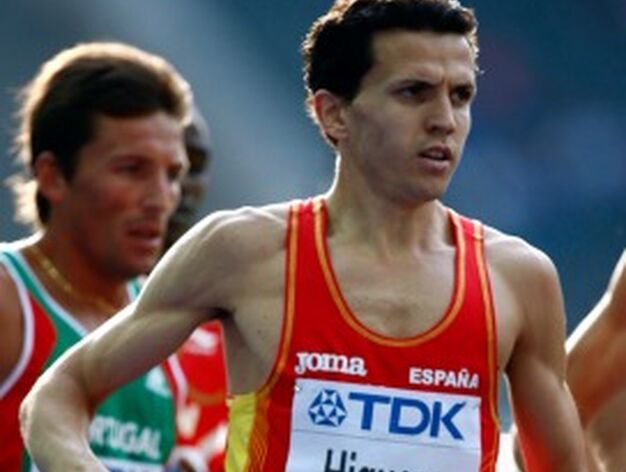 El atleta espa&ntilde;ol Juan Carlos Higuero compite en una ronda preliminar de los 1.500 metros masculinos.

Foto: EFE