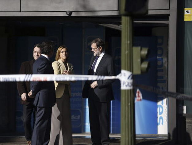 Floriano, De Cospedal y Rajoy inspeccionan los da&ntilde;os.

Foto: EFE