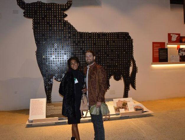 Chanel Banoza y Magnus Ronningen, visitando Toro Gallery.

Foto: Ignacio Casas de Ciria