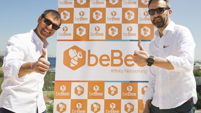 Juan Imaz y Javier Cámara, presidente y CEO de la red social beBee, respectivamente.