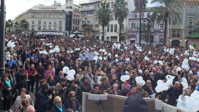 Huelva se echa a la calle por una atención sanitaria digna
