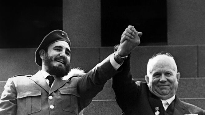 Castro y Kruschev en Moscú en 1963.