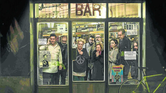Una escena de 'El bar', la nueva película de Álex de la Iglesia.