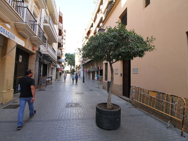Im&aacute;genes de las barreras de seguridad para las calles peatonales de Huelva.