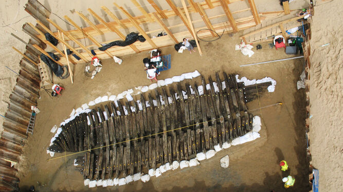 Vista aérea de la intervención arqueológica del pecio de 'Matagrana', llevada a cabo por la Junta en 2008.