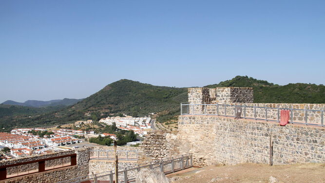El castillo de Aracena está incluido en el itinerario transfronterizo.