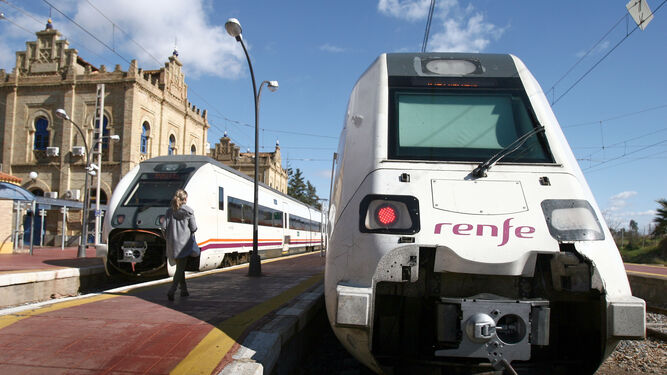 Trenes en la estación de Zafra de Huelva.