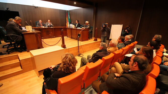 Im&aacute;genes de la inauguraci&oacute;n del VI Encuentro con los Jueces y Secretarios de Paz de la provincia de Huelva, organizado por la Audiencia Provincial.