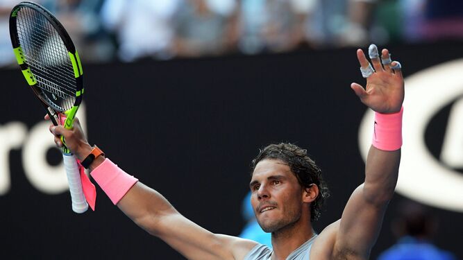 Rafael Nadal celebra su victoria en la segunda ronda ante el argentino Leonardo Mayer.