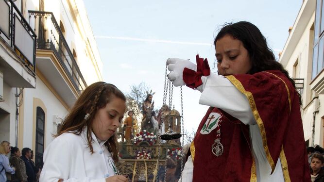 Los niños fueron los auténticos protagonistas de los desfiles procesionales del Domingo de Ramos.