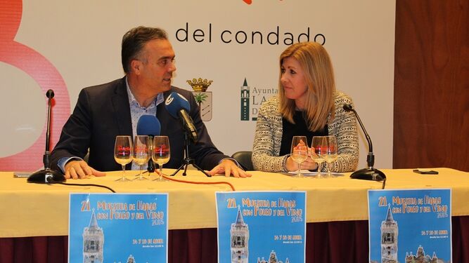 Manuel García Félix y Ángela Martínez, en la presentación de la cita.