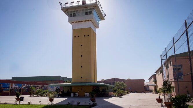 Torre de control del penal de La Ribera.