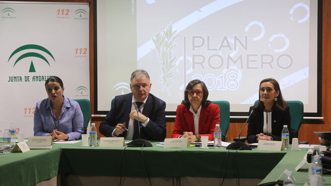 Rocío Espinosa, Francisco José Romero, Rosa Aguilar y Asunción Grávalos, en la presentación del Plan Romero.