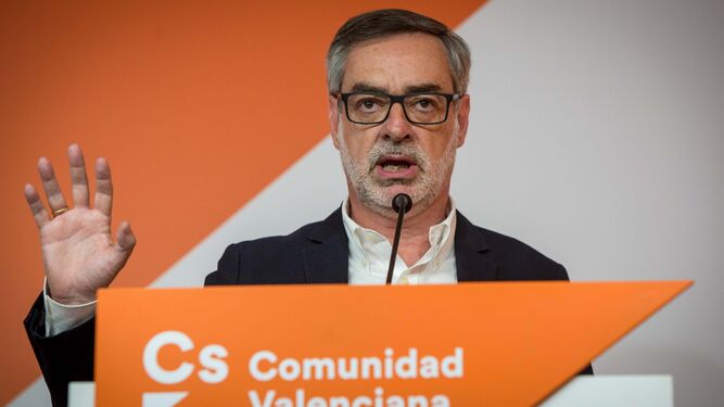 El secretario general de Ciudadanos, José Manuel Villegas, ayer en rueda de prensa en la sede naranja en Alcalá.