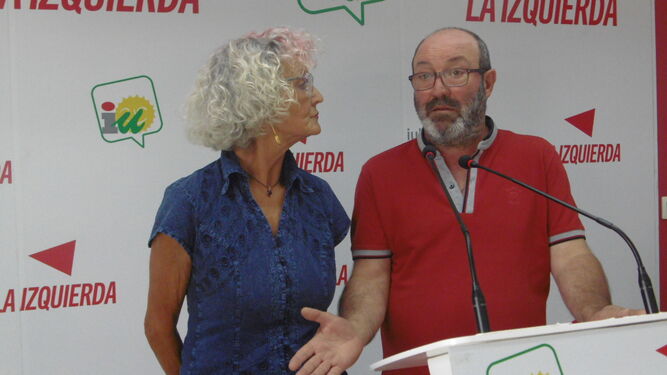 Pepa Beiras y Pedro Jiménez, en rueda de prensa.