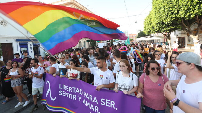 Manifestación por los derechos del colectivo LGTBIQ por las calles de San Fernando, en 2019.
