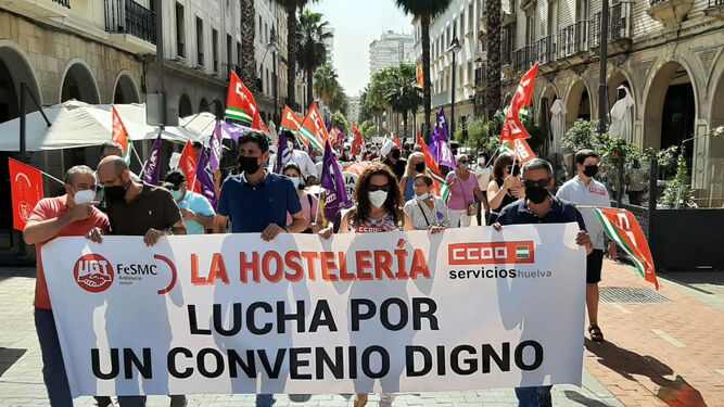 Marcha por el bloqueo del convenio de la Hostelería
