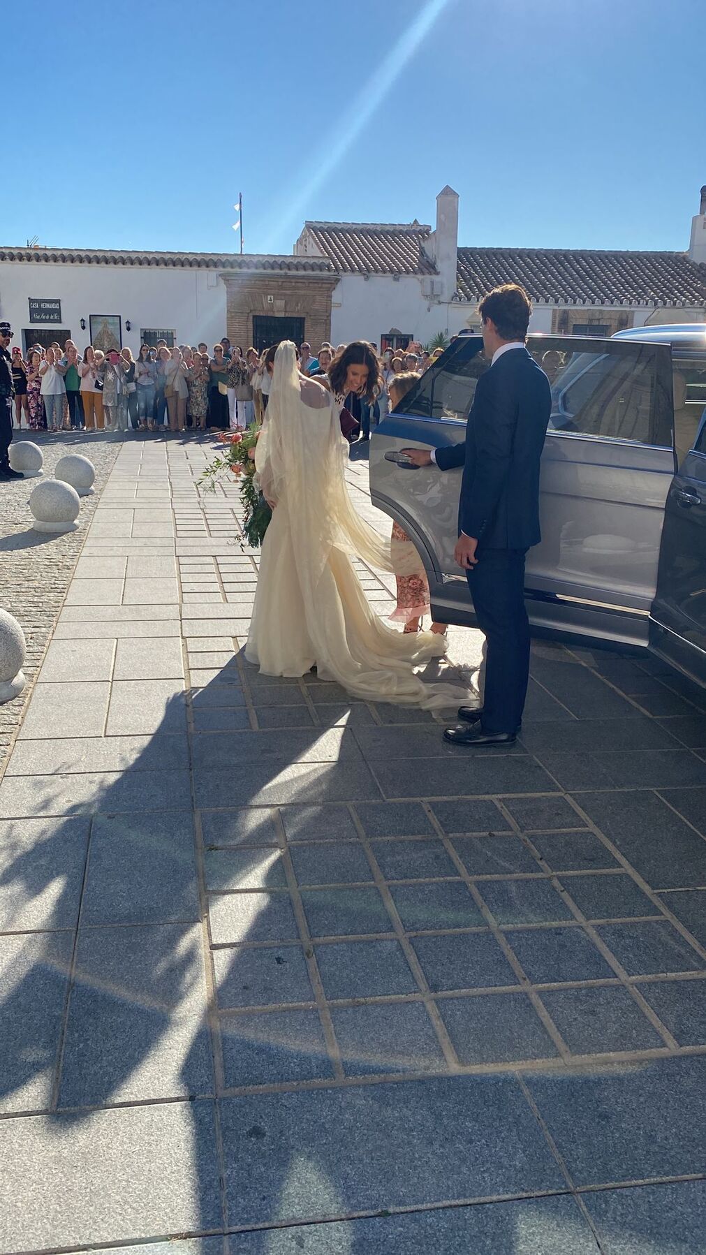 La novia Catalina Verterra a su llegada