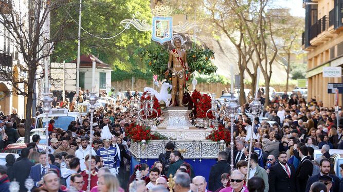 Un momento de la procesión del Patrón de Huelva.