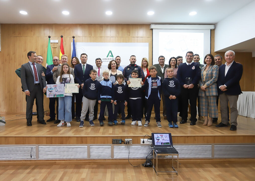Escolares del Funcadia, trabajadores premiados y simulacros en el D&iacute;a Europeo del 112 en Huelva