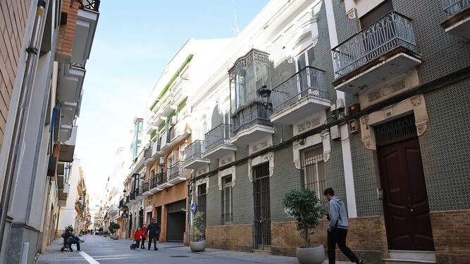 Una de las calles peatonales del centro de Huelva.
