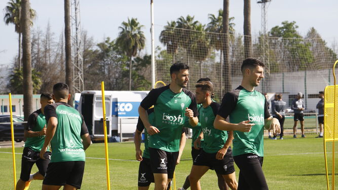 Los jugadores del Córdoba se ejercitan en la Ciudad Deportiva.