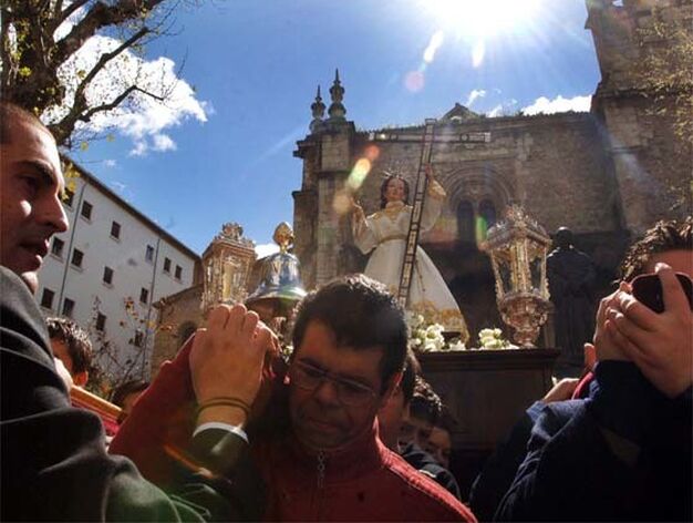 Galer&iacute;a de fotos: Domingo de Resurrecci&oacute;n en Granada
