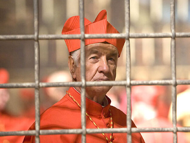 Armin Mueller-Stahl es el cardenal Strauss.

Foto: Sony Pictures