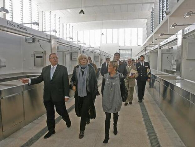 La alcaldesa inaugura oficialmente las nuevas instalaciones del Mercado Central de Abastos. 

Foto: Joaquin Pino