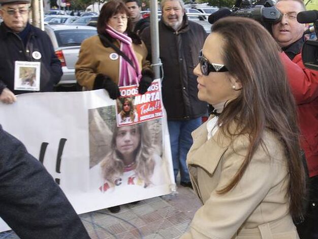 La madre de la amiga de Marta del Castillo, Susana Garc&iacute;a, en su llegada a los juzgados.

Foto: Jos&eacute; &Aacute;ngel Garc&iacute;a