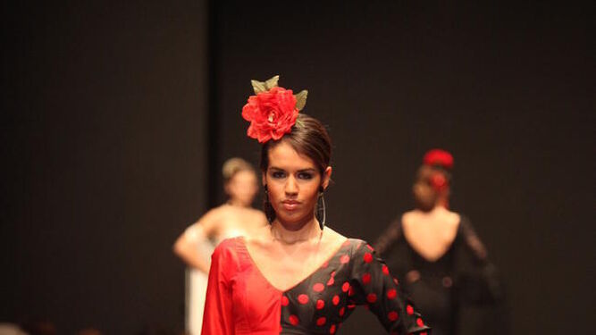 Colecci&oacute;n: Variedad ante todo - Pasarela Flamenca 2011
