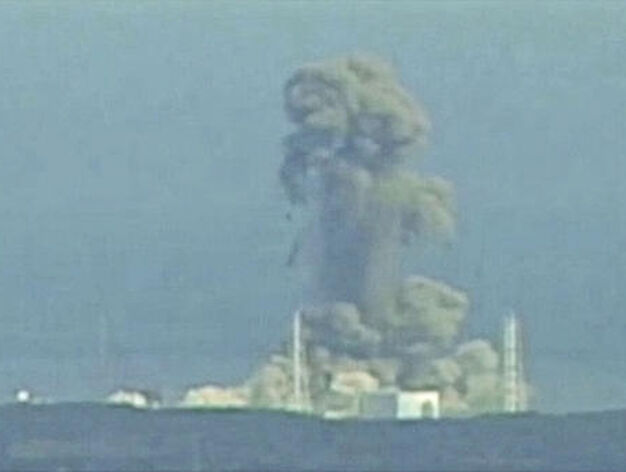 Imagen de la explosi&oacute;n en el reactor 3 de la central de Fukushima.

Foto: Reuters