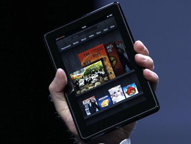 Amazon presenta los nuevos modelos de Kindle, entre ellos Fire, el debut de la compa&ntilde;&iacute;a en el mundo de los 'tablets'.

Foto: Reuters
