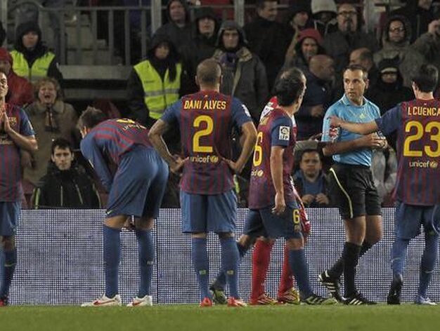 Messi apaga el susto del Granada con 'hat-trick' (5-3). / EFE