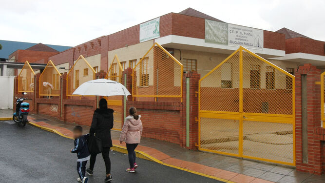 Imagen del colegio de Aljaraque donde tuvieron lugar los hechos denunciados.
