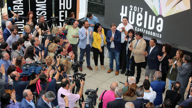 Acto, celebrado el 18 de octubre, en el que se desveló que Huelva es la Capital de la Gastronomía 2017.