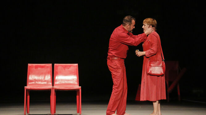 José Luis García-Pérez y Blanca Portillo, ayer, en el Teatro Cervantes.