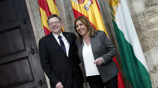 Susana Díaz con el presidente valenciano, Ximo Puig.