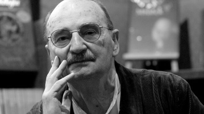 El prestigioso dramaturgo polaco Slawomir Mrozek (1930-2013), autor de la célebre obra 'En alta mar'.