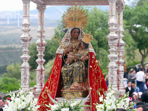 Im&aacute;genes de la procesi&oacute;n de la Virgen de la Pe&ntilde;a en la romer&iacute;a de Puebla de Guzm&aacute;n.