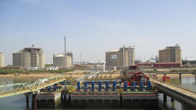 Imagen de las instalaciones de Enagás en el Puerto de Huelva.