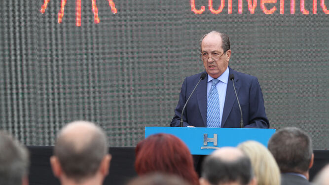 José Manuel Barranco, ayer, durante su intervención en el acto celebrado en el Muelle de las Carabelas.