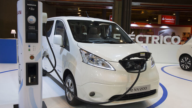 Nissan deja de fabricar el Pulsar en Barcelona para centrarse en la furgoneta eléctrica