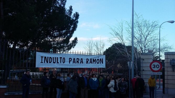 Piden en Madrid el indulto para el exalcalde