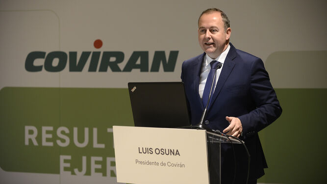 Luis Osuna, presidente de Covirán, presenta los resultados de la cooperativa de distribución en 2017, ayer.