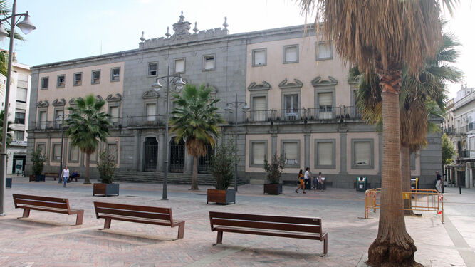 Antigua sede de la Delegación de Hacienda, en la Plaza de la Constitución.