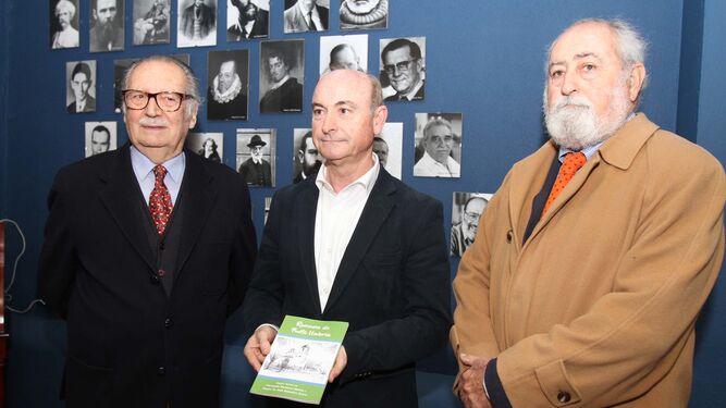 Fernando Barranco presenta su libro, Rincones de Punta Umbr&iacute;a