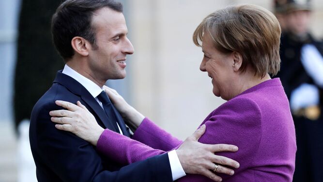 Macron y Merkel trabajan para reformar la UE